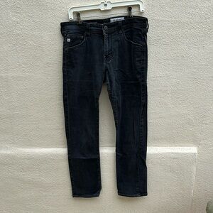 AG Adriano Goldschmied MATCHBOX slim straight denim jeans. Size 32. Faded black.